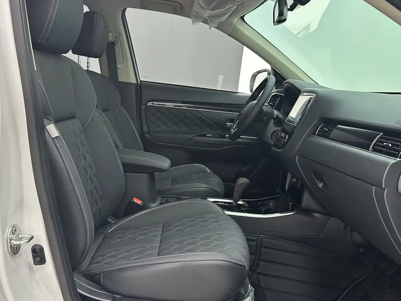 Mitsubishi Outlander 2023 2021 2.0L FWD Comfort Edition 5-seater