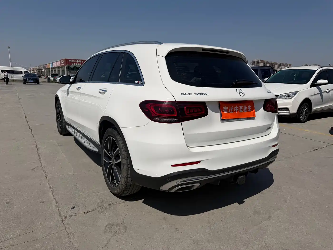 MERCEDES-BENZ GLC