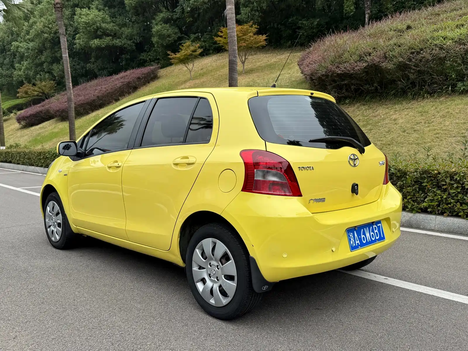 Photo 12 - Toyota Yaris