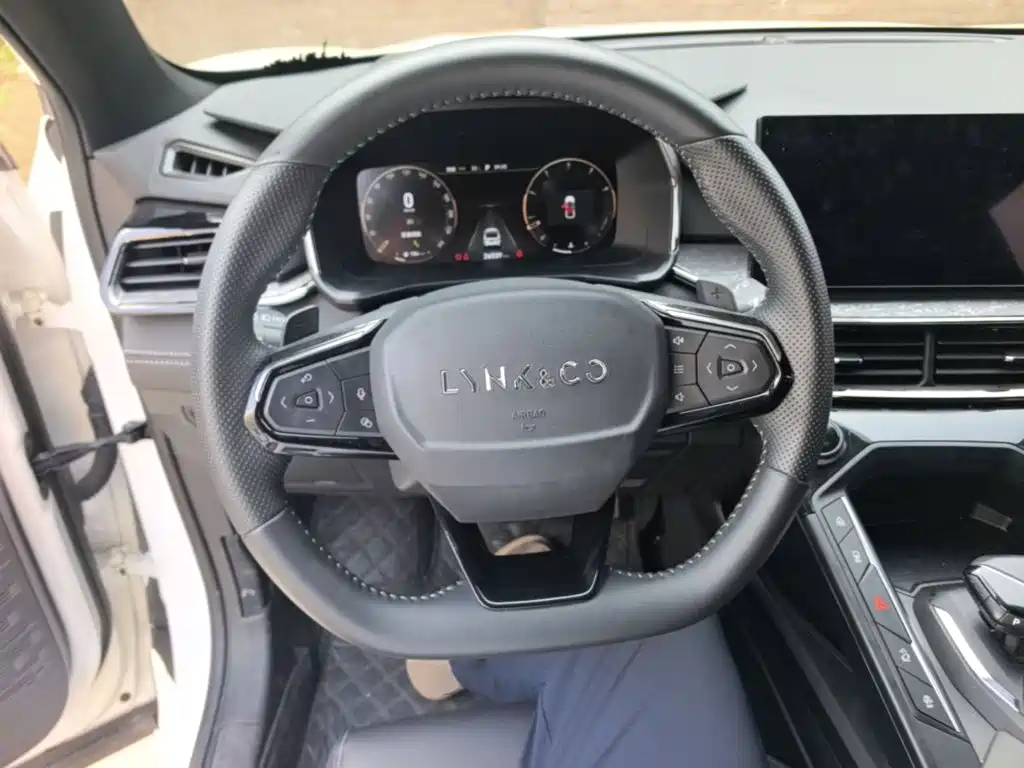 Lynk & Co 06 2024 2023 Remix 1.5T Power Pro