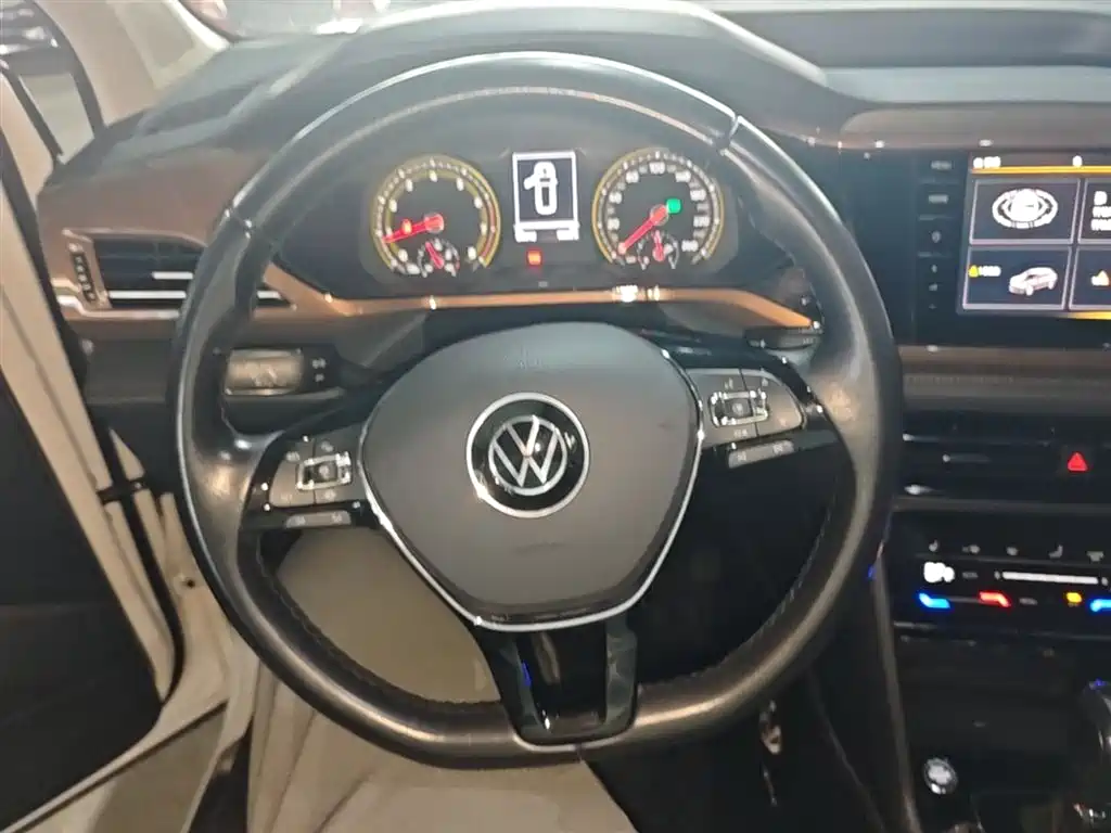 Volkswagen Tharu 2021 280TSI 2WD Luxury Plus фото 7