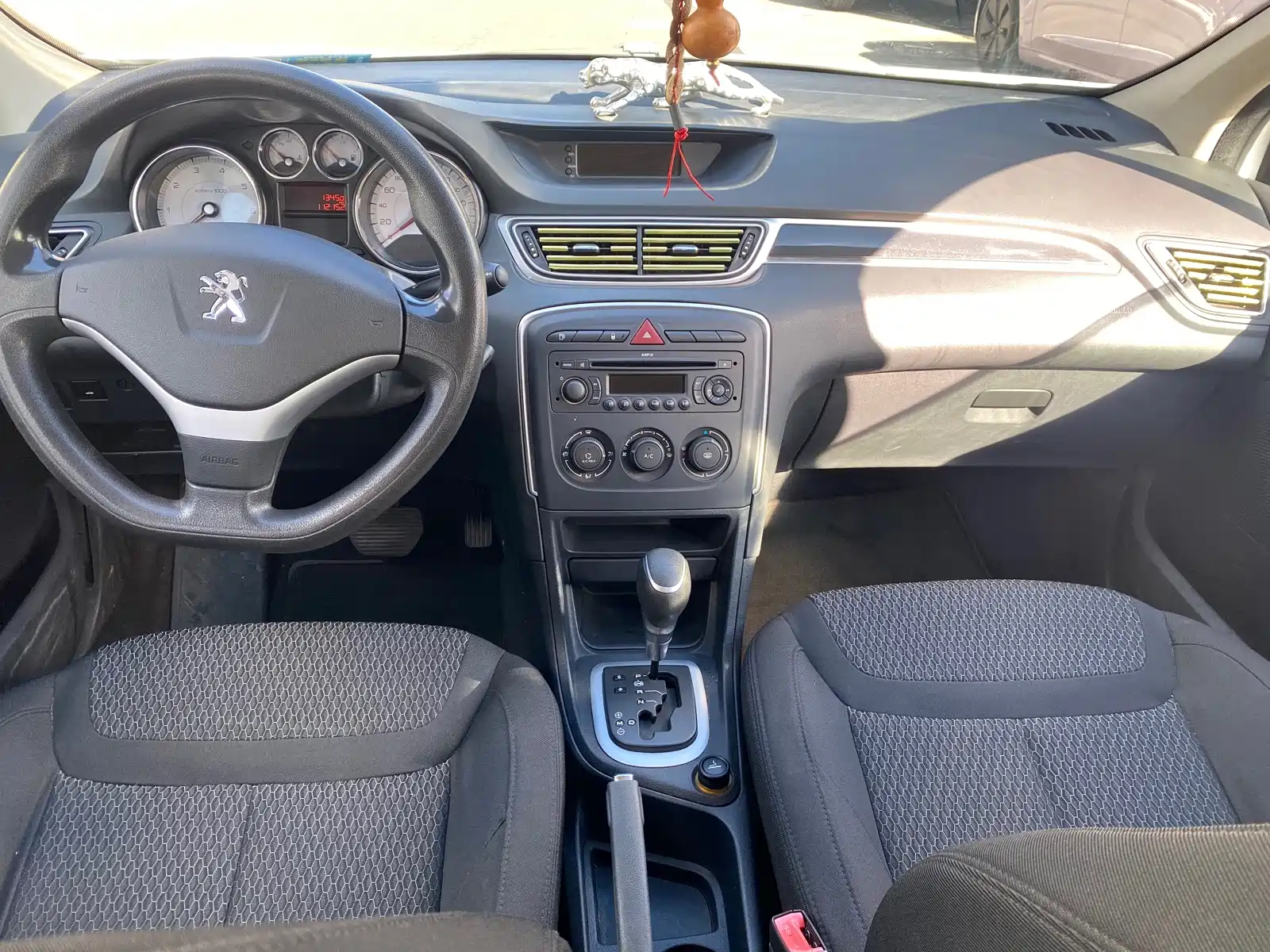 Фото 8 - Peugeot 308
