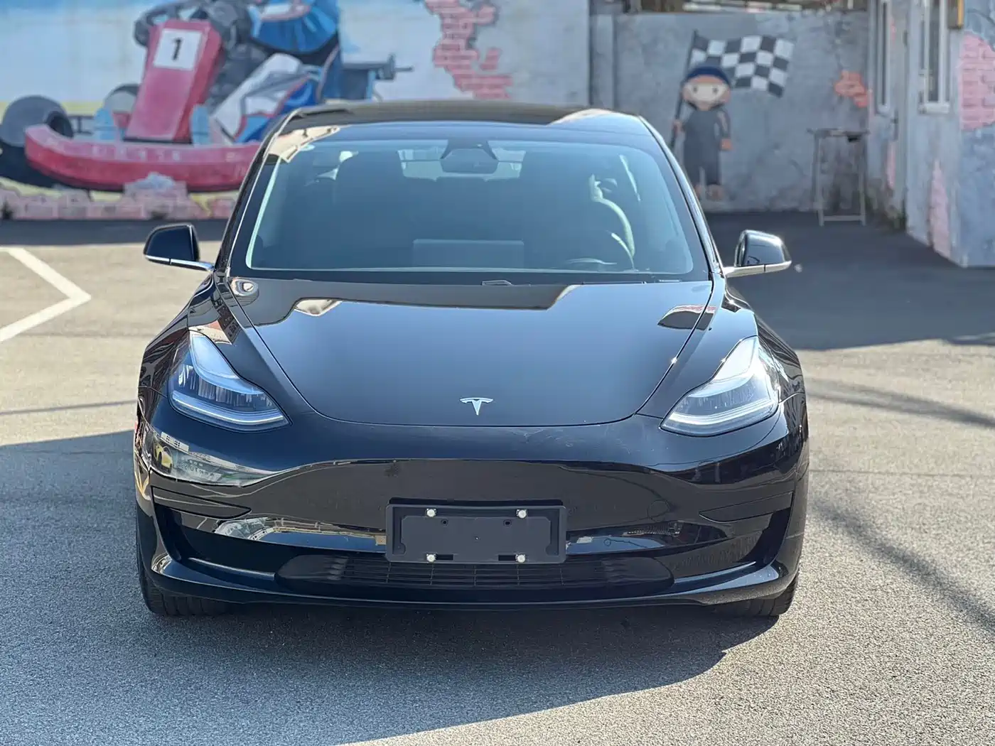 TESLA MODEL 3