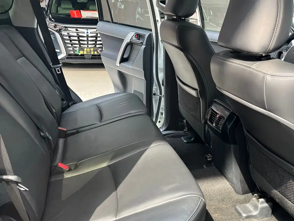 Toyota Prado 2016 2.7L Auto Standard Edition фото 10