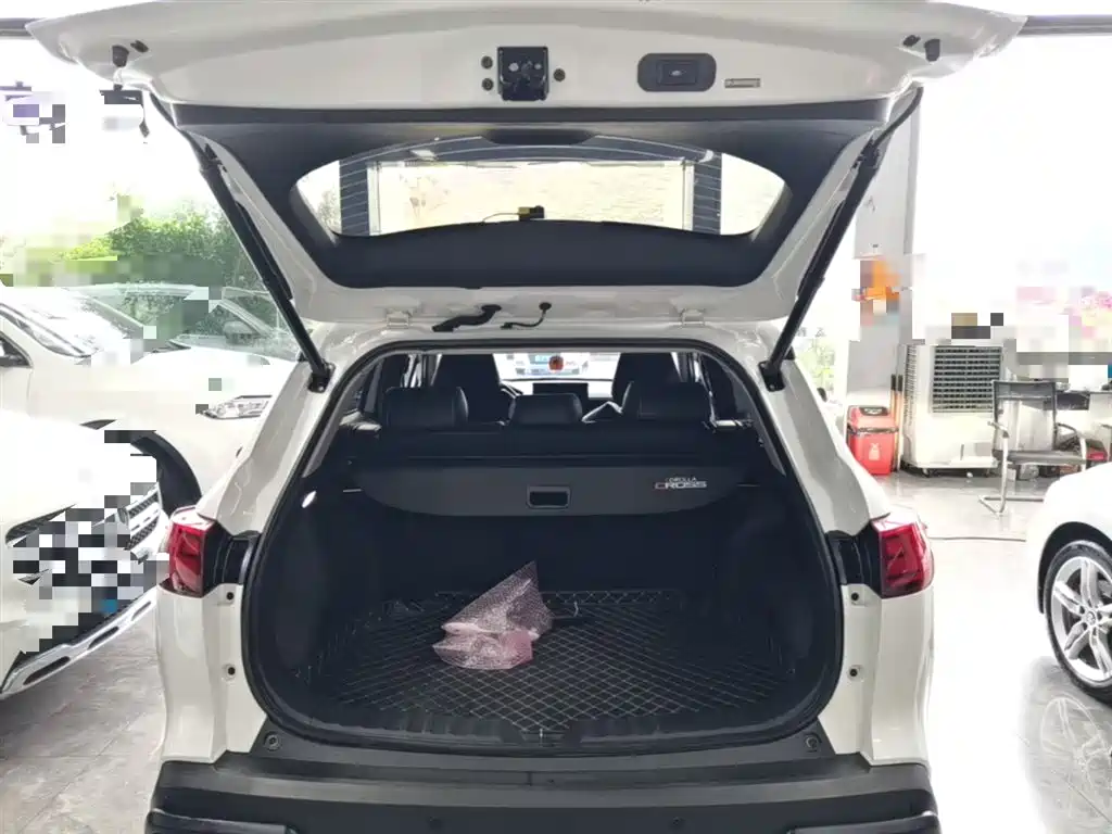 Toyota Corolla Cross 2023 2.0L Elite Edition фото 15