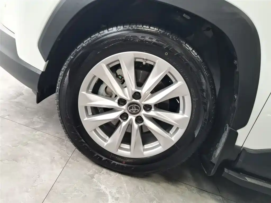 Toyota Corolla Cross 2023 2.0L Elite Edition фото 25