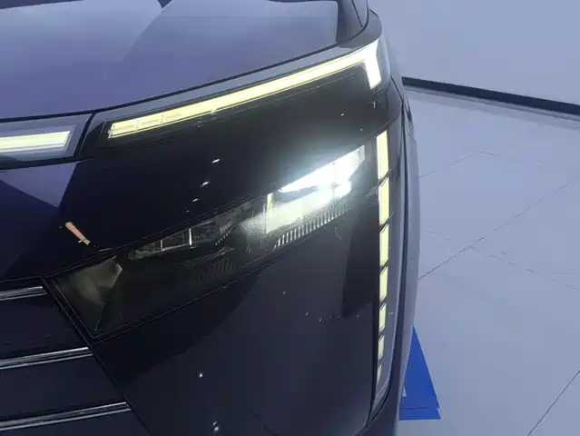 GAC Trumpchi Trumpchi E8 NEV 2024 Model 150km MAX — фото 5