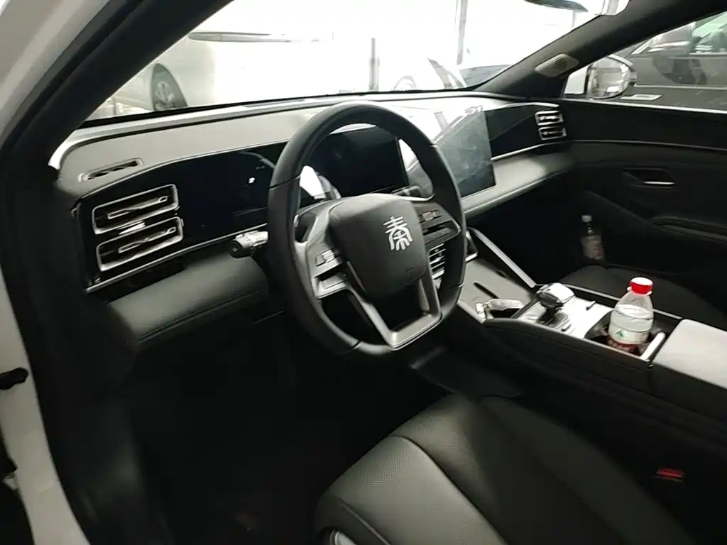 BYD Qin L 2025 2025 DM-i Smart Drive Edition 120KM Surpassing