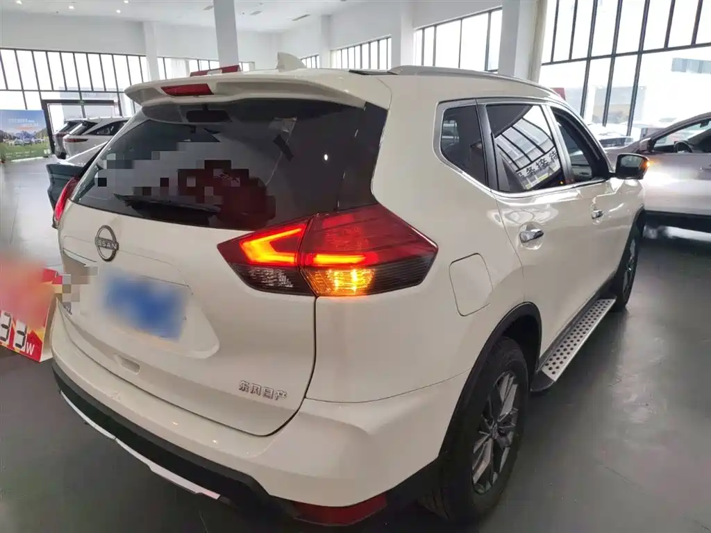 NISSAN QIJUN
