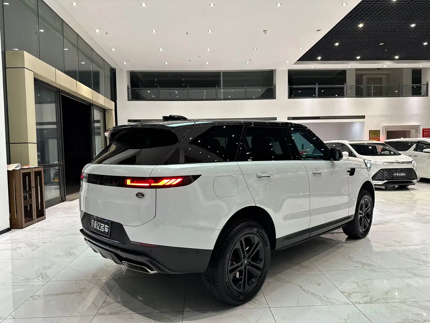 Land Rover Range Rover Sport 2023 360PS S фото 14