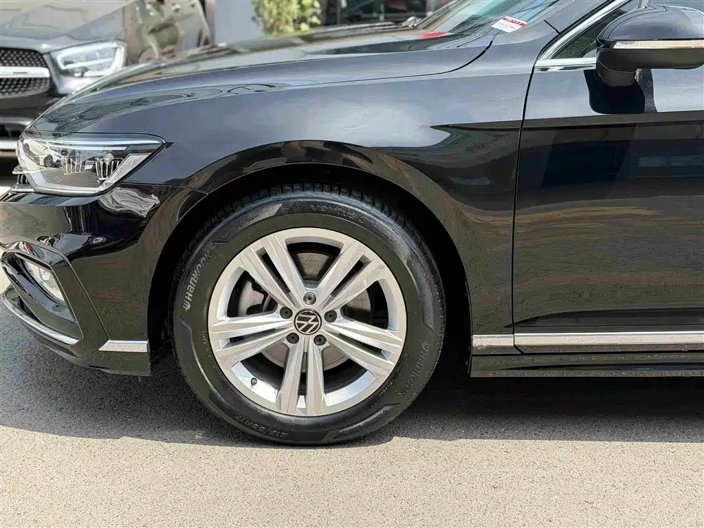 Volkswagen Magotan 2024 2023 2 Million Units Commemorative Edition 280TSI DSG Comfort