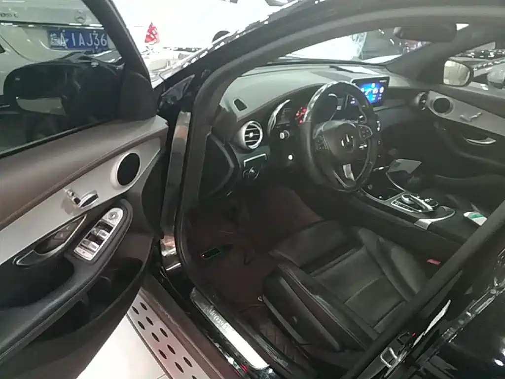 Mercedes-Benz GLC 2016 GLC 200 4MATIC фото 16