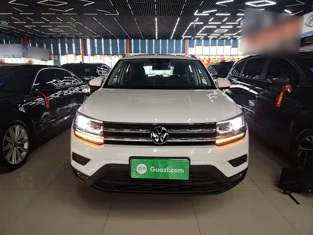 VOLKSWAGEN TUYUE