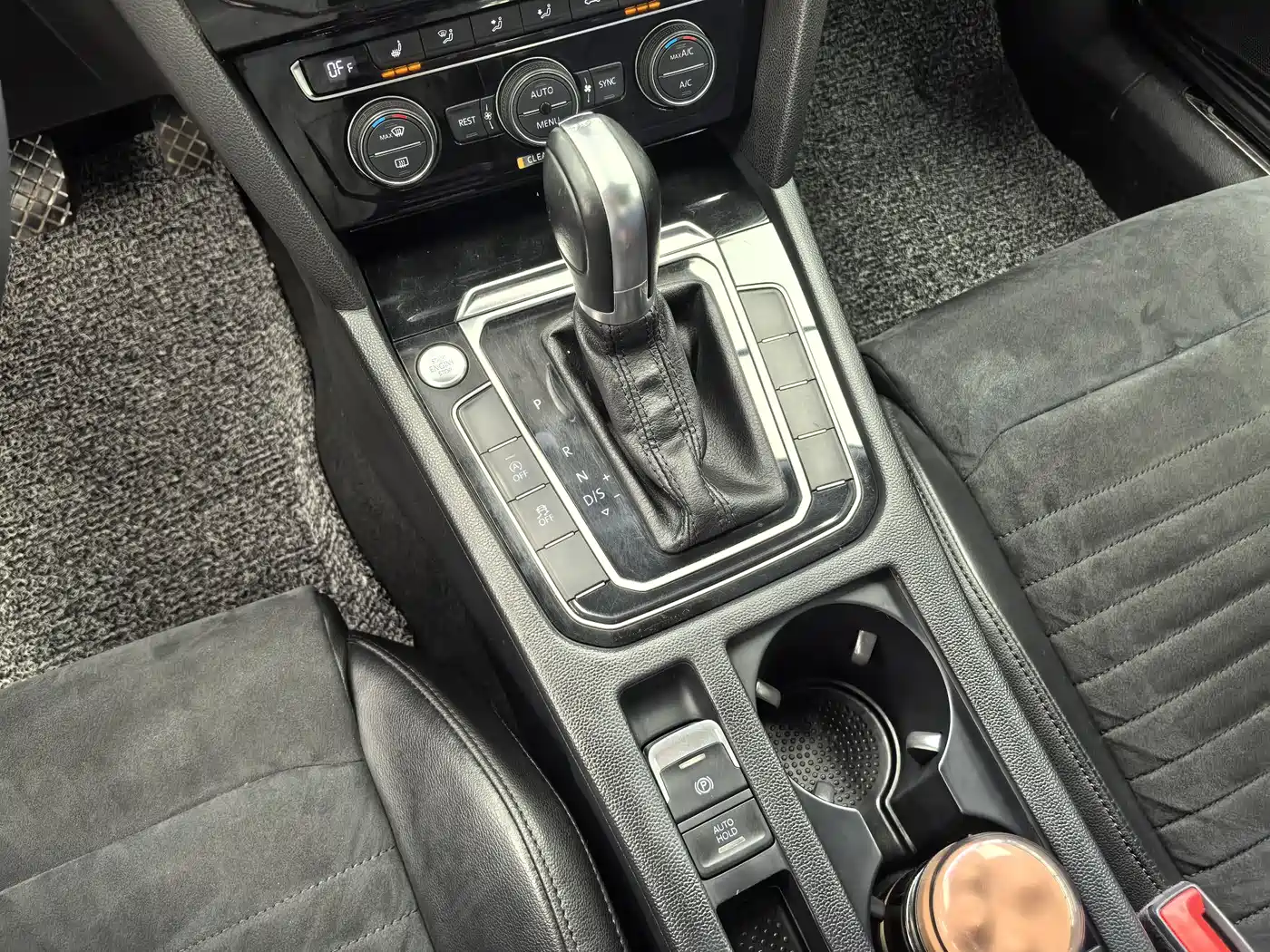 Volkswagen Magotan 2017 380TSI DSG Luxury фото 9