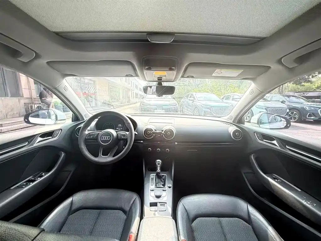 Audi A3 2019 Limousine 35 TFSI Fashion China V фото 2