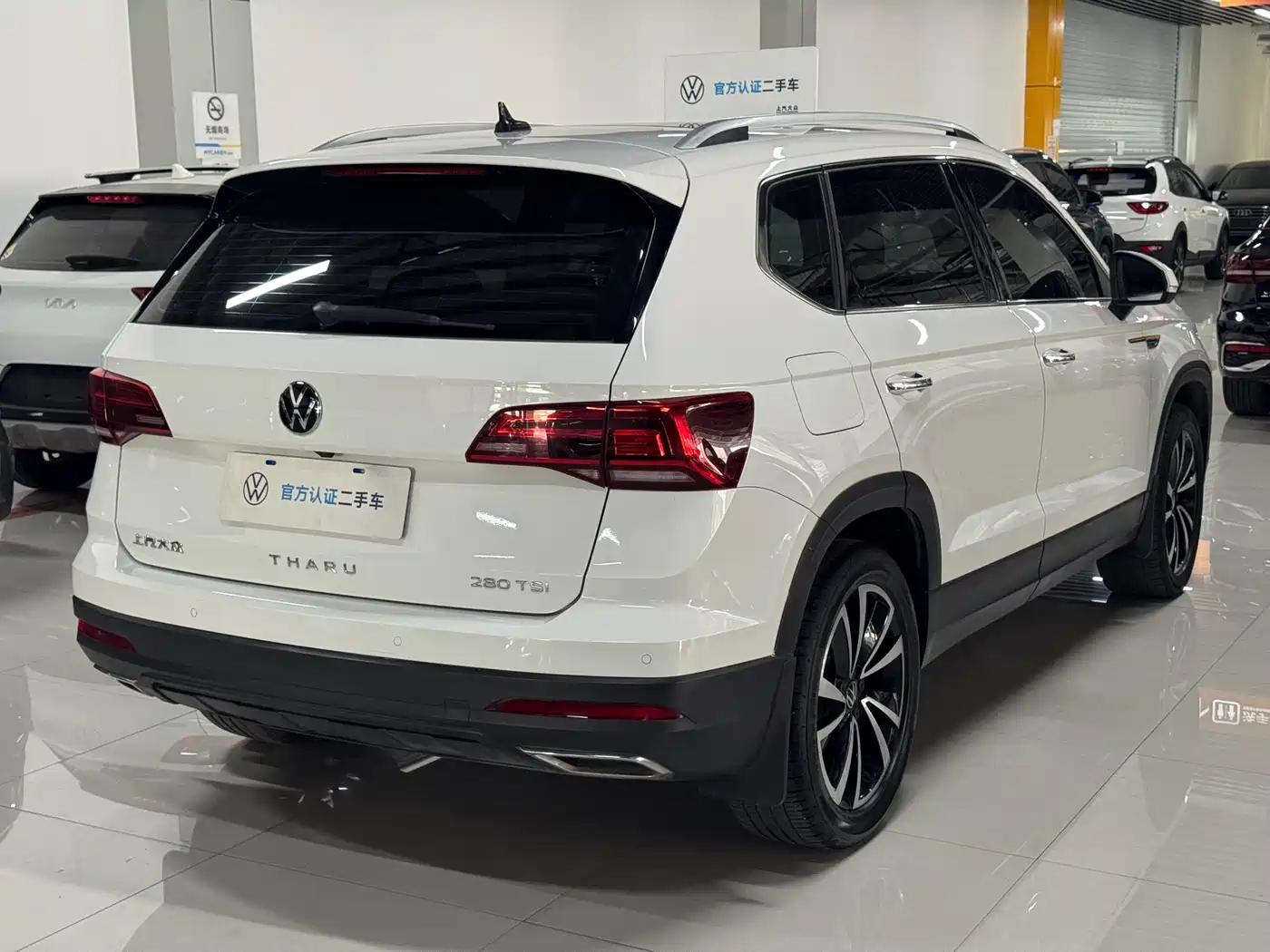 Volkswagen Tharu 2022 280TSI FWD Luxury Edition фото 10
