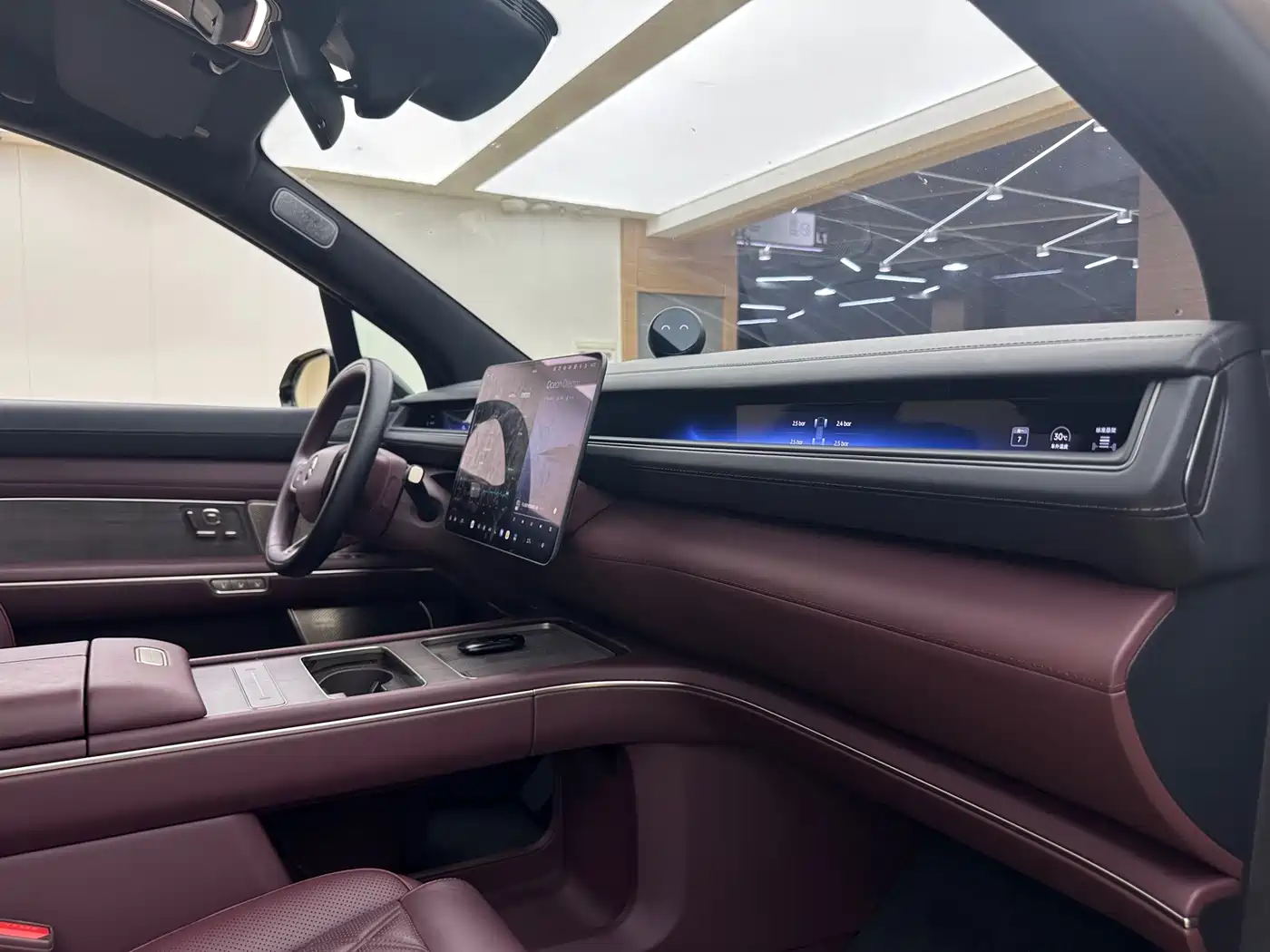 NIO ES8 2025 2025 Model 6-Seat Executive Luxury Edition