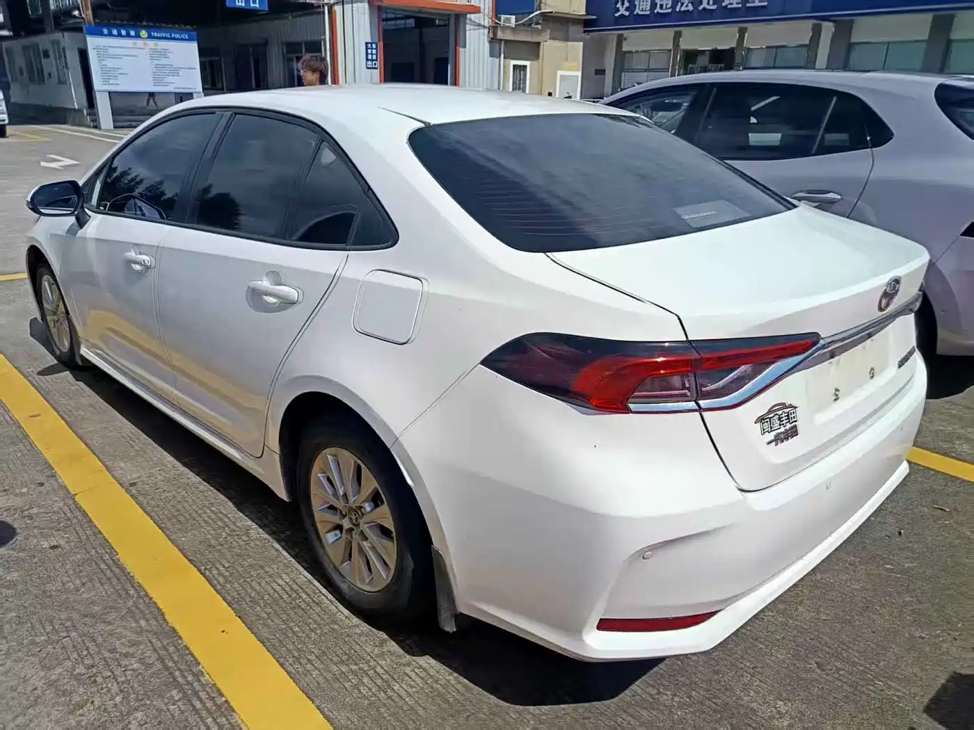 Toyota Corolla 2021 TNGA 1.5L CVT Elite Edition фото 10