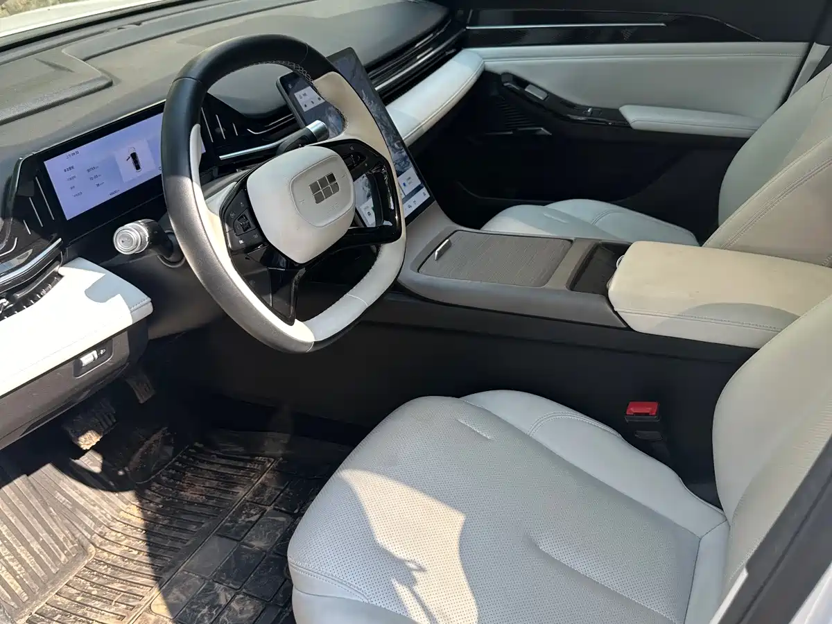 Geely Galaxy Galaxy L6 2024 2024 125km PLUS Soaring Dragon Edition
