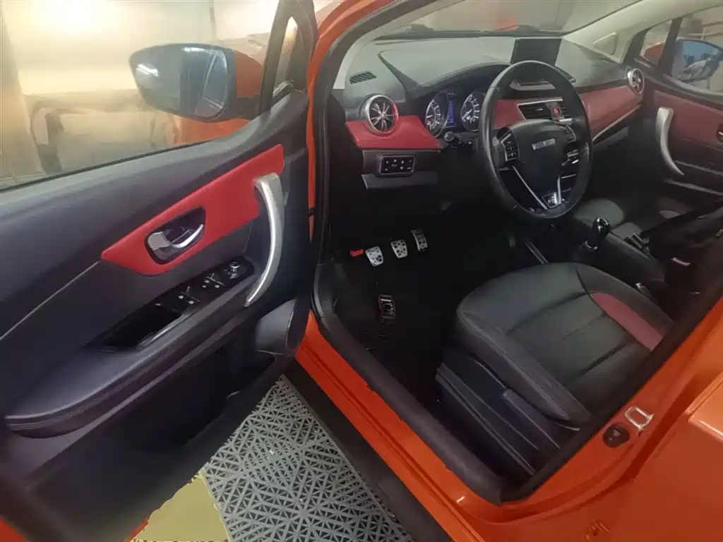 Haval H1 2016 Blue Label 1.5L Manual Luxury фото 16