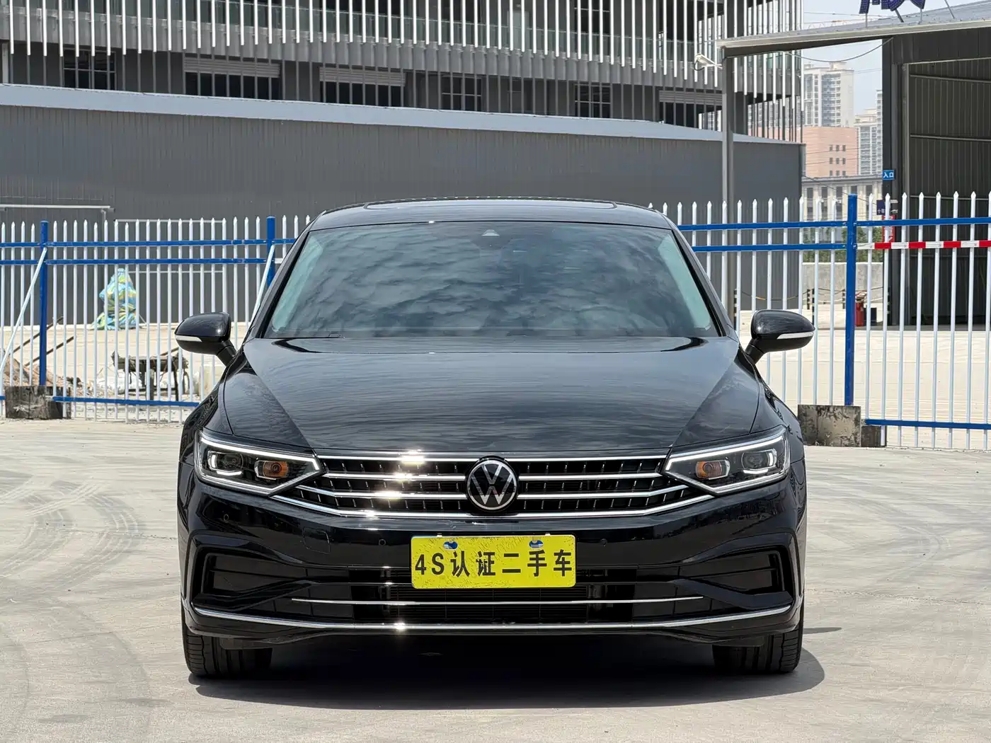 Volkswagen Magotan 2025 Popular Edition 330TSI DSG Luxury фото 8
