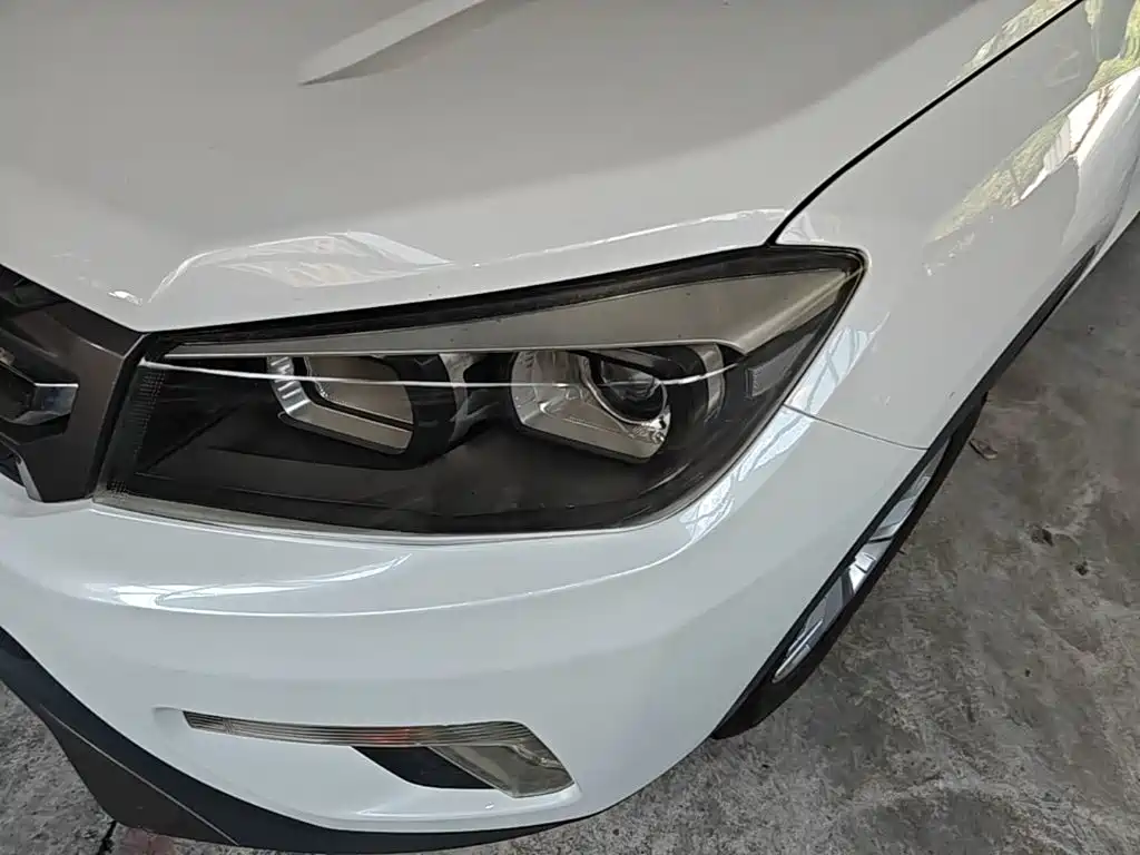 Photo 24 - Changan CS75