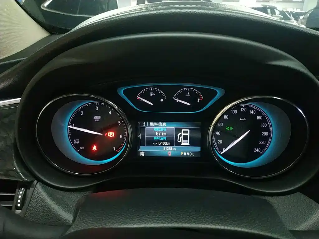 Фото 8 - Buick Envision Plus