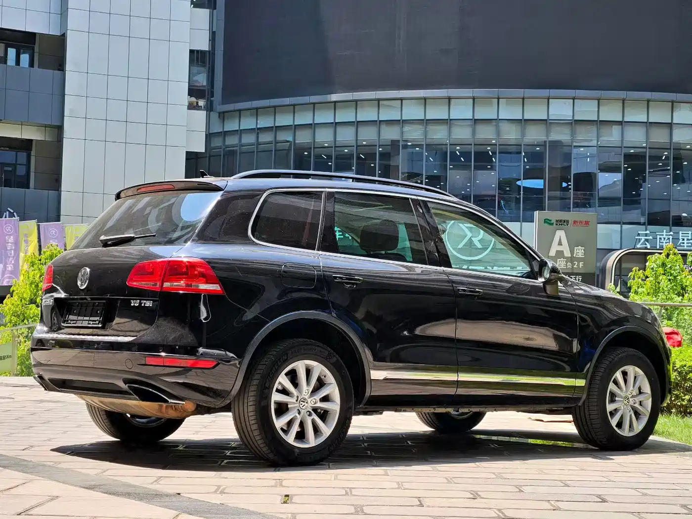 Volkswagen Touareg 2011 3.0TSI Comfort фото 25