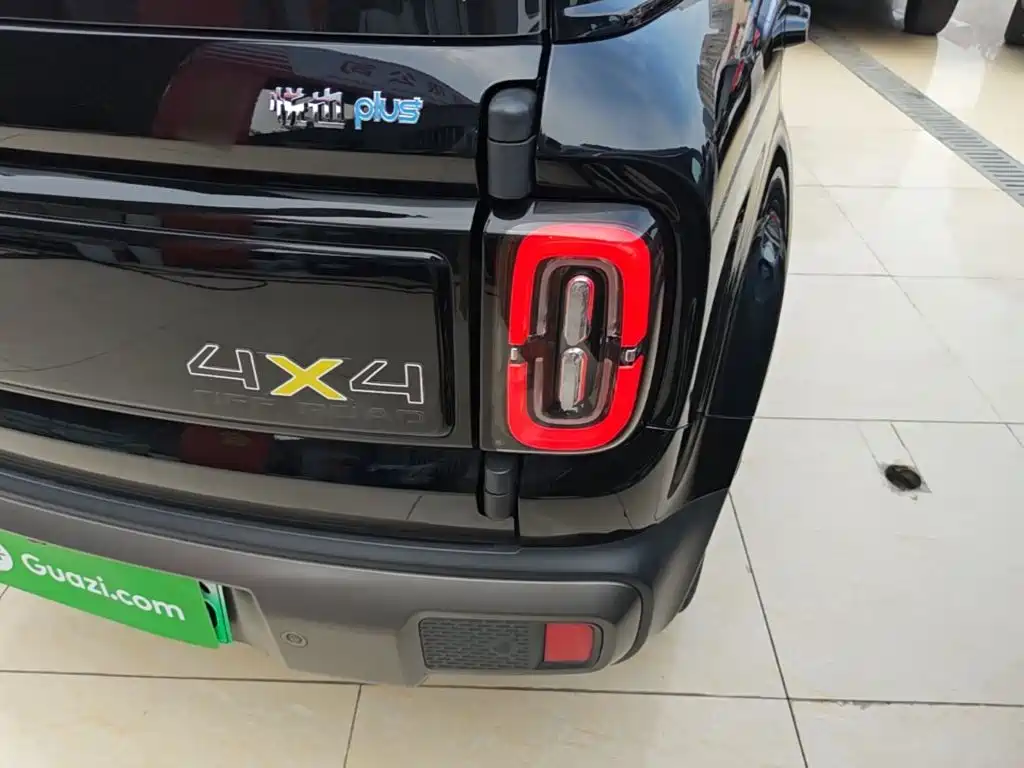 Baojun Yueye Plus 2024 2024 Smart Premium 4-Seater
