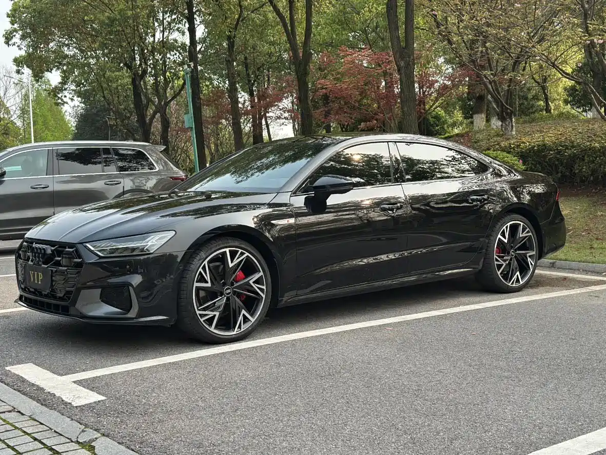 Audi A7L 2024 45 TFSI quattro S-line Black Warrior Edition фото 5
