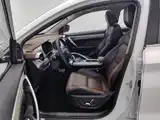 Фото 10 - Geely Coolray