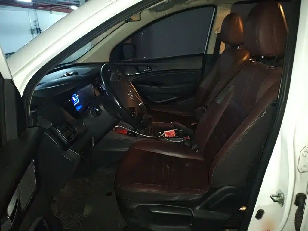 Changan Oshan Changan Oushang A800 2017 2017 Model 1.6L Manual Luxury