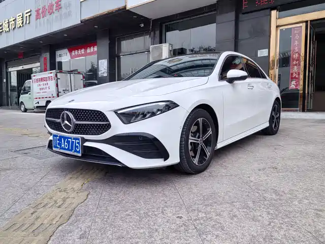 MERCEDES-BENZ A CLASS