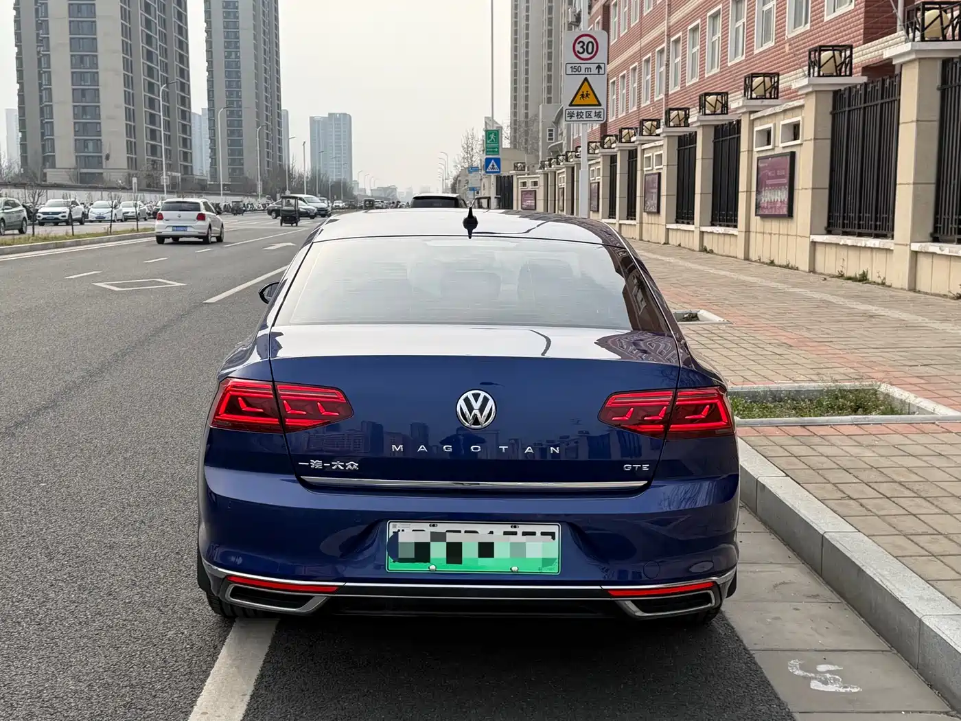 Volkswagen Magotan GTE Plug-in Hybrid 2020 GTE Luxury фото 16