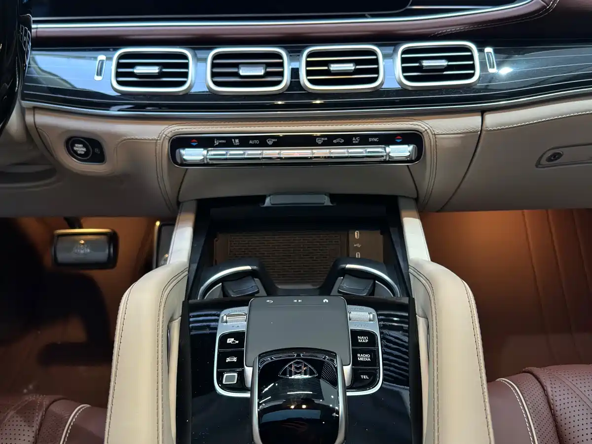 MERCEDES-BENZ MAYBACH GLS