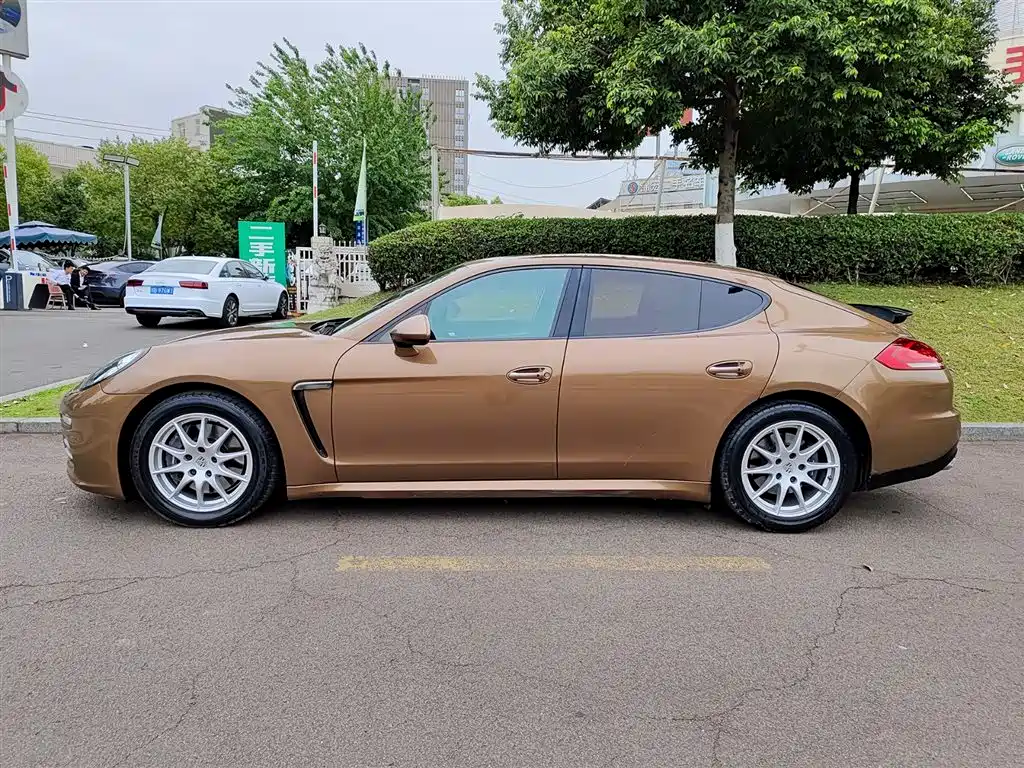 Porsche Panamera 2014 Panamera 3.0T фото 3