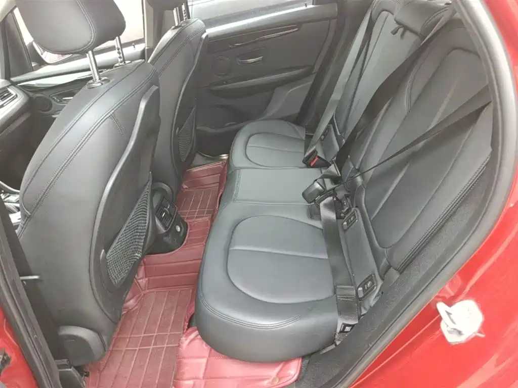 BMW 2 Series Tourer (Import) 2015 218i Sport Design Package фото 17