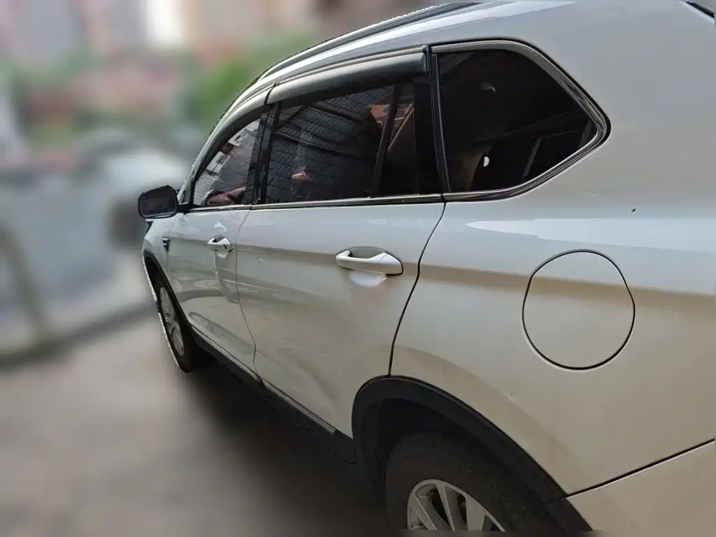 BAIC Huansu S6 2017 2017 1.5T CVT Sport