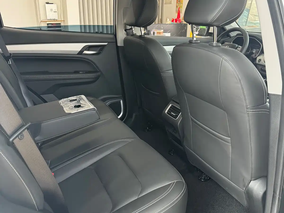 GEELY AUTOMOBILE VISION X6