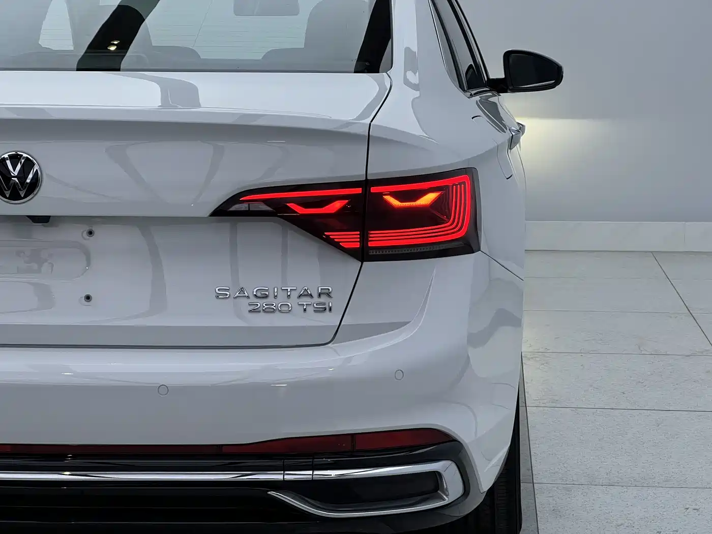 Volkswagen Sagitar 2023 280TSI DSG Beyond Lite фото 15