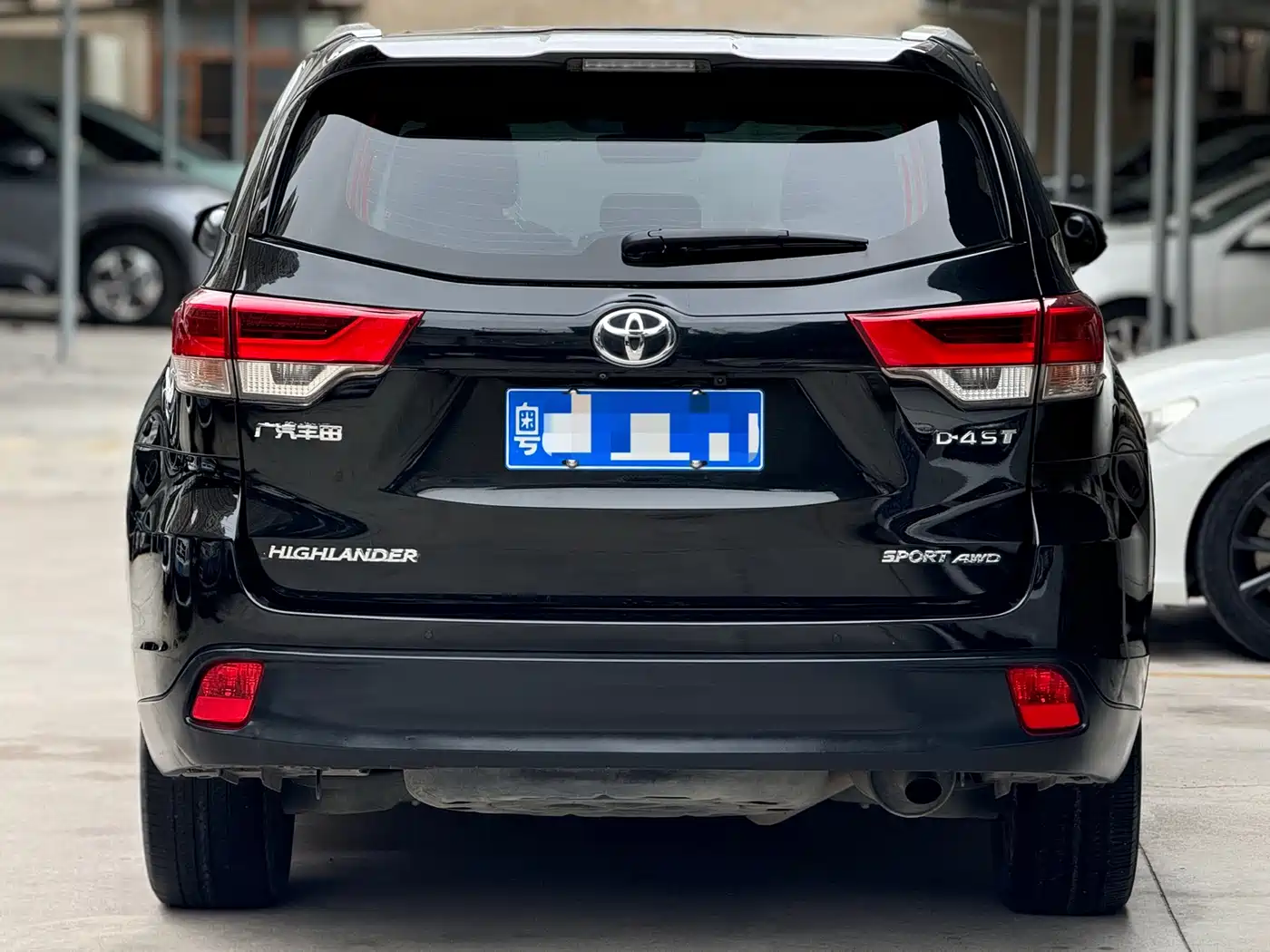 TOYOTA HIGHLANDER