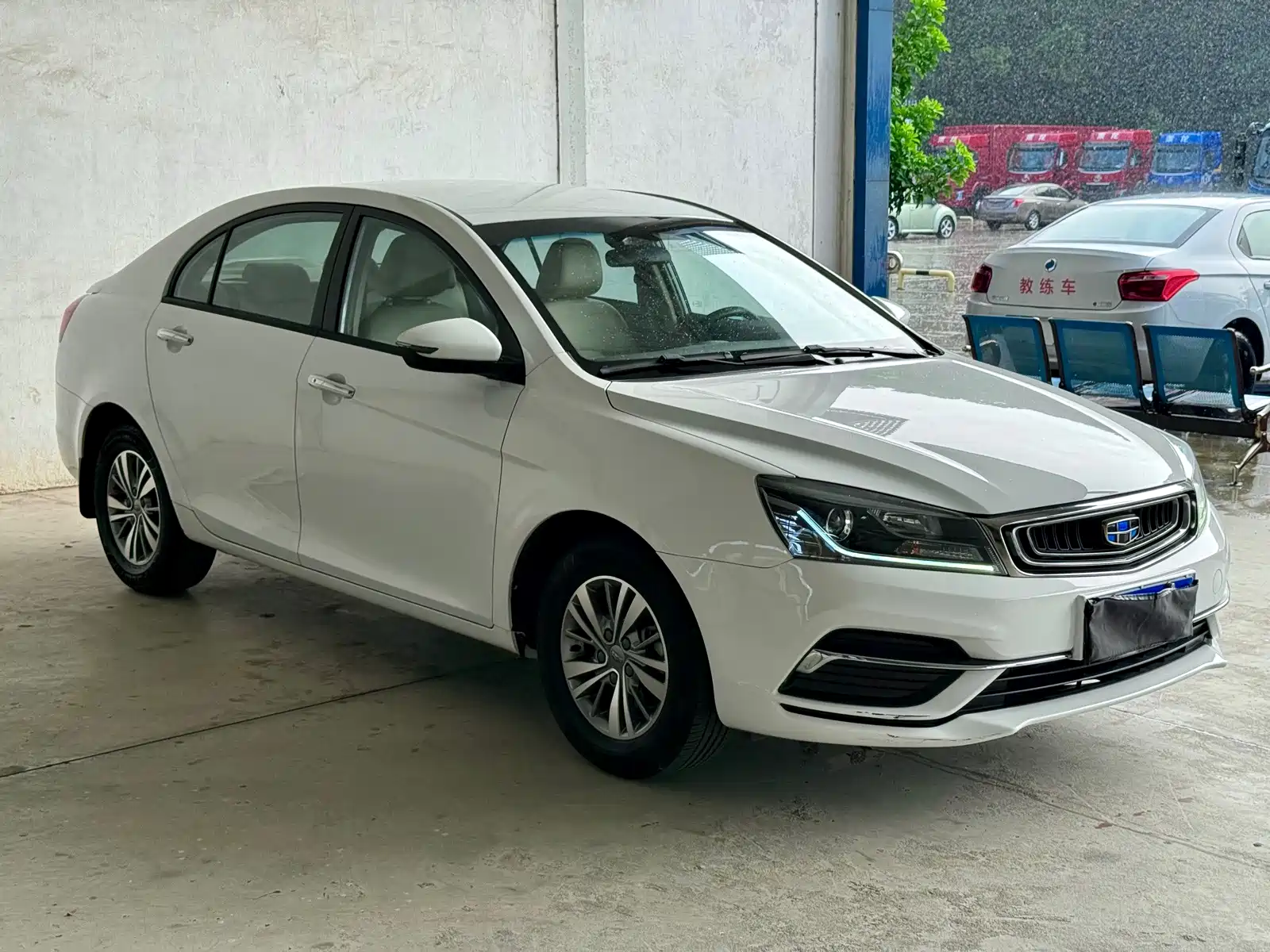 Фото 5 - Geely Emgrand