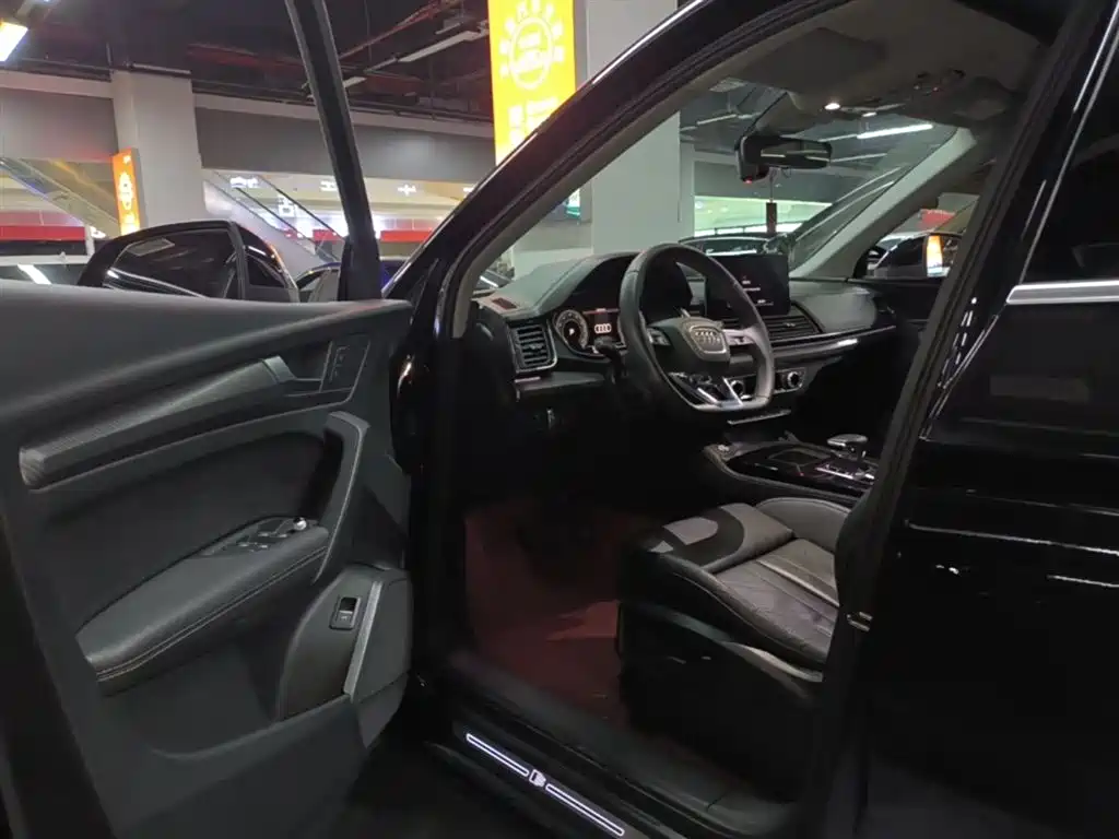 Audi Q5L 2022 40T Luxury Dynamic фото 16