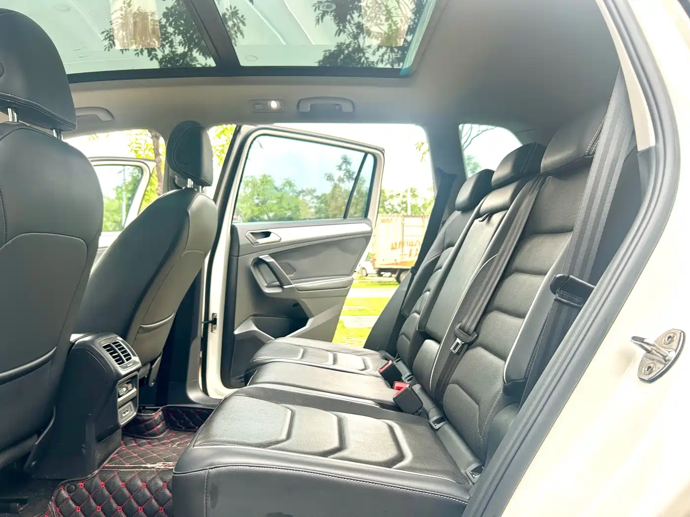 Volkswagen Tiguan L 2017 330TSI Automatic 2WD Flagship Edition фото 13