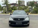 صورة 2 - Toyota Crown