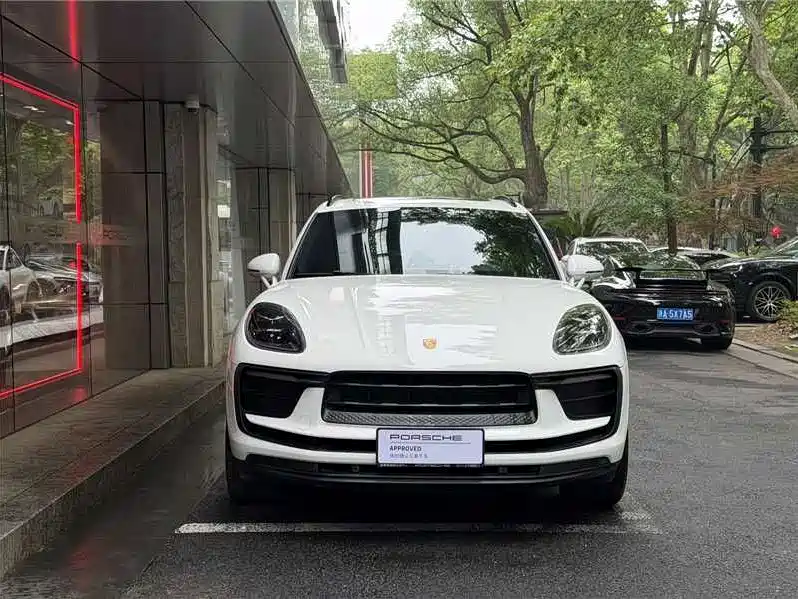 Porsche Macan 2023 Macan 2.0T фото 3