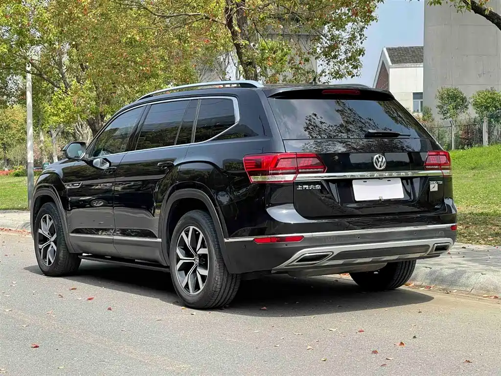 Volkswagen Teramont 2020 380TSI 4WD Luxury Edition China VI фото 6