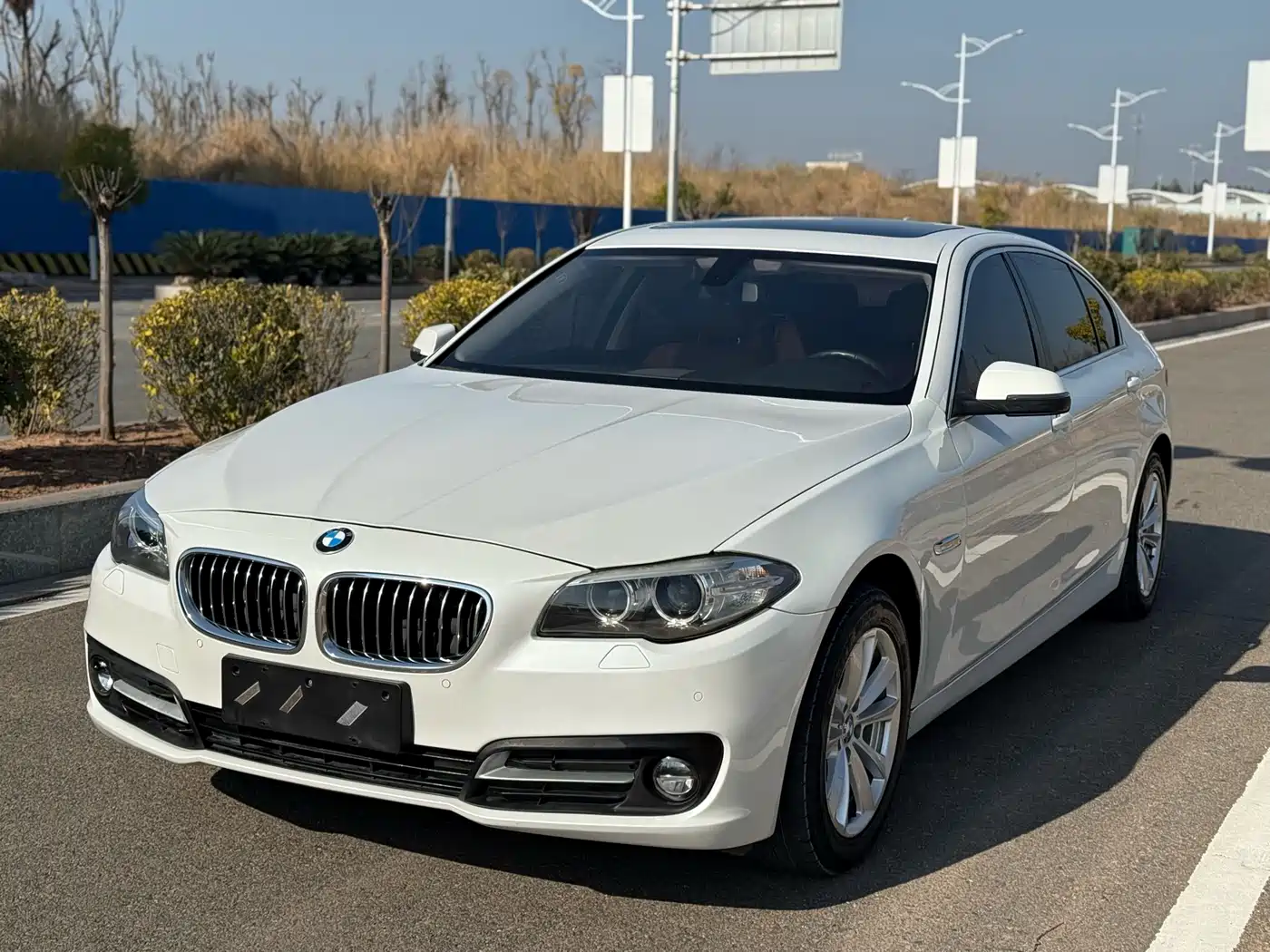 BMW 5 Series 2017 520Li Classic Edition