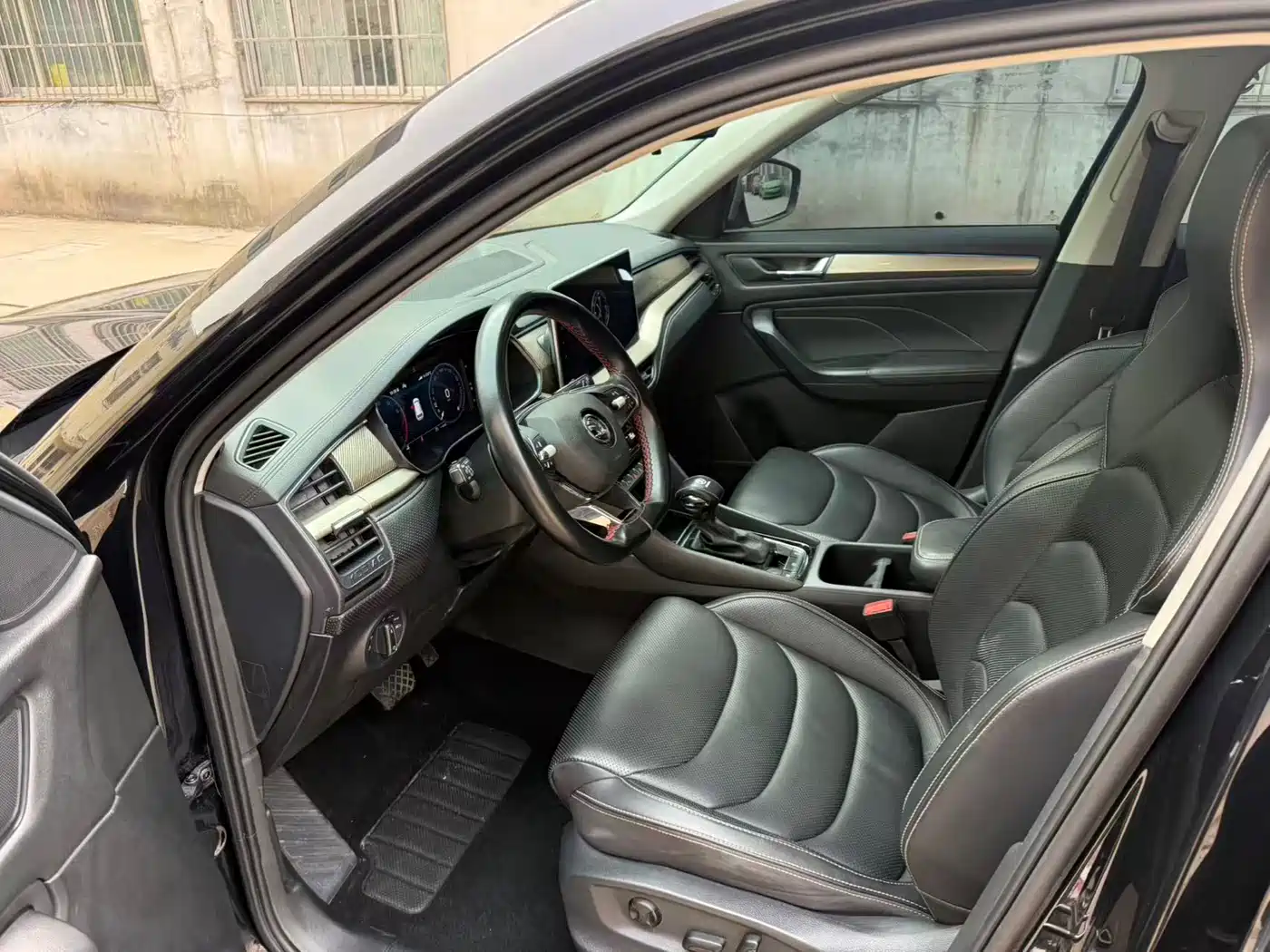 Škoda Kodiaq 2022 TSI330 5-Seater 2WD Luxury Edition фото 4