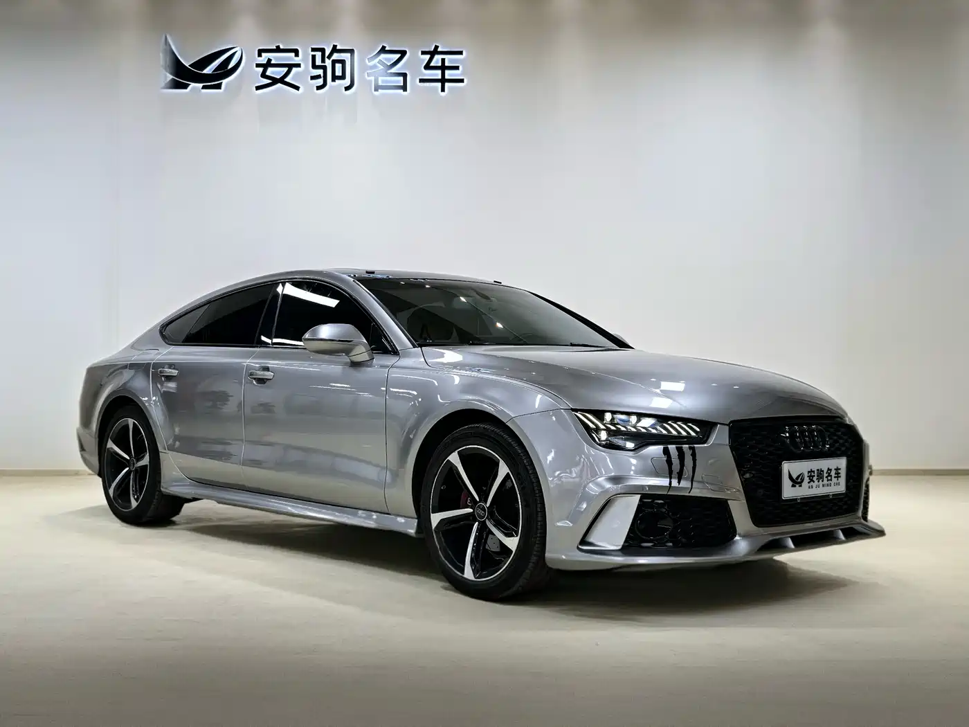 Фото 2 - Audi A7